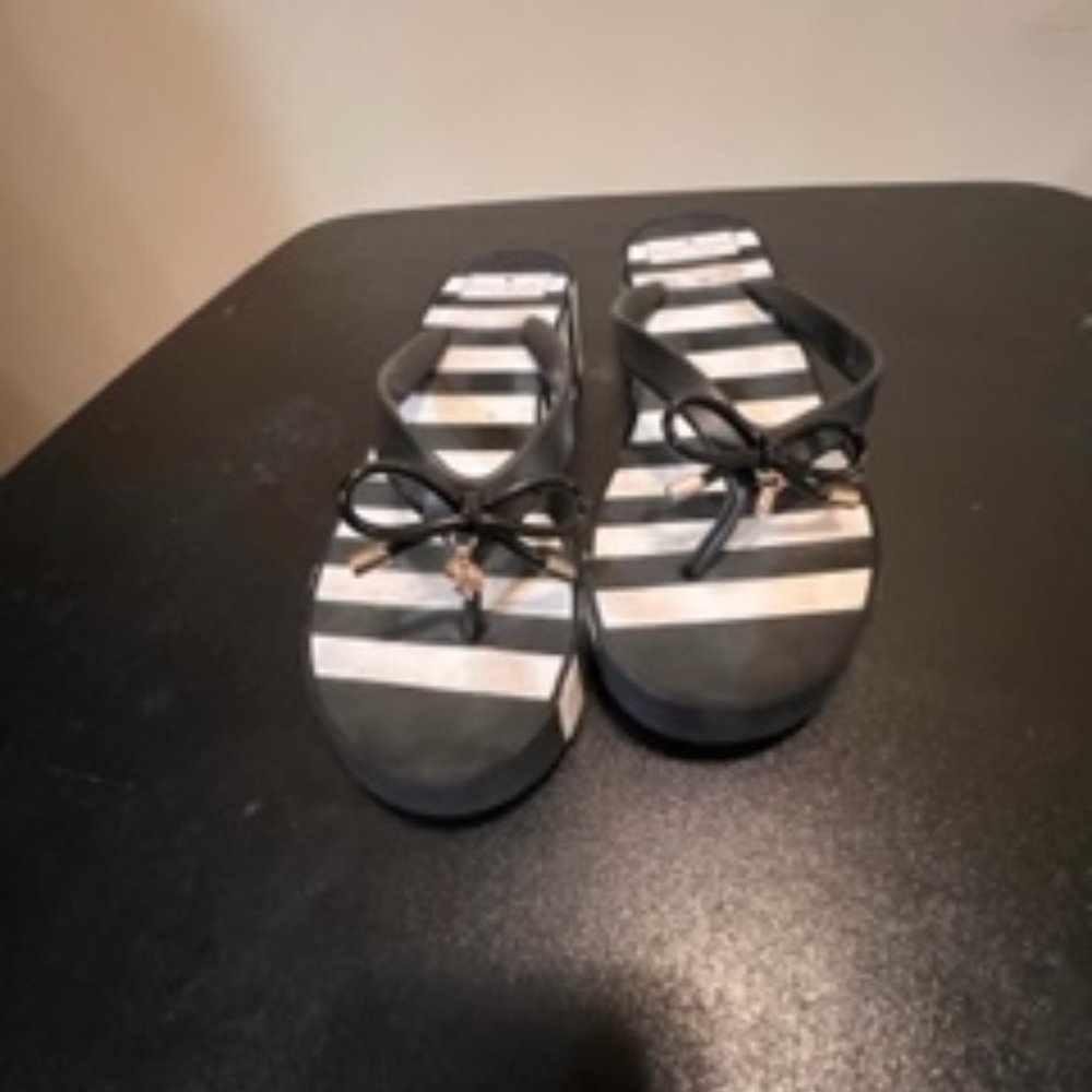 Kate Spade size 9  platform flipflop